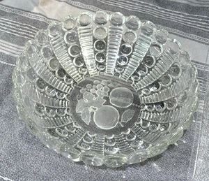 VINTAGE RARE Scalloped Bubble Etched Center Clear Glass Serving Bowl 9" dia MINT - Picture 1 of 3