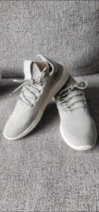 Size 7 - adidas Pharrell x Tennis Hu Tech Beige - Picture 1 of 5