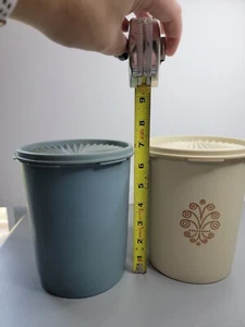 2 Tupperware 809-13 y 809-14 de colección 7"" de alto 6"" de diámetro en buen estado - Imagen 1 de 8