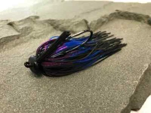 Jig Fishing Lure With Trailer, black/ blue/ fuchsia 2009 - Picture 1 of 3