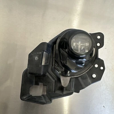 Левая светодиодная противотуманная фара от оригинального производителя CX-3 CX-7 Mazda3 3 CX7 2017-2020 - Изображение 1 из 4