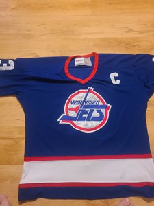 winnipeg jets throwback jersey