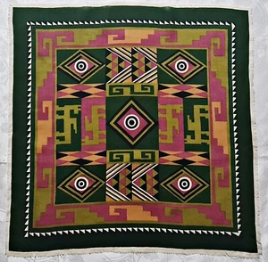 SCARF VINTAGE AUTHENTIC GEOMETRIC AZTEC ART GREEN MAUVE WOOL 26" SQUARE - Picture 1 of 3