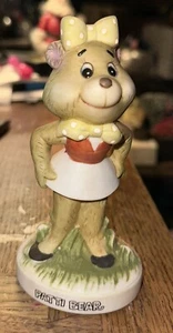 Vintage 1983 Flambro Patti Bear Figurine. Ted E. Bear & Friends Collection - Picture 1 of 7
