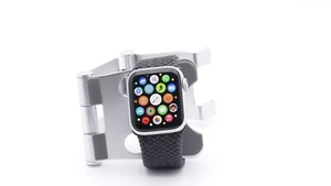 Apple Watch Series 4 40 mm GPS + Cellulaire A2007 ALU + Bracelet Apple original - Photo 1/6