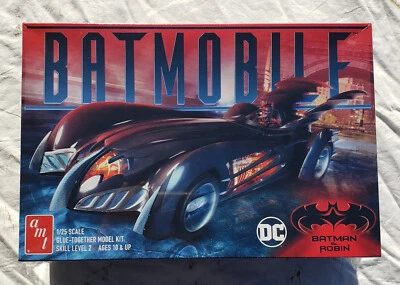 Batman & Robin Movie Batmobile 1:25 Scale Plastic Model Car Kit AMT New Sealed - Image 1 of 4