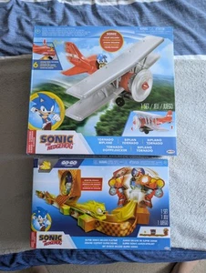 Sonic the Hedgehog Biplane And Super Sonic Set - Picture 1 of 1