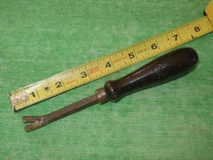 ESTRATTORE TAC 6-3/4" VINTAGE MANICO LEGNO NERO ESTRATTORE PRY BAR - Foto 1 di 4