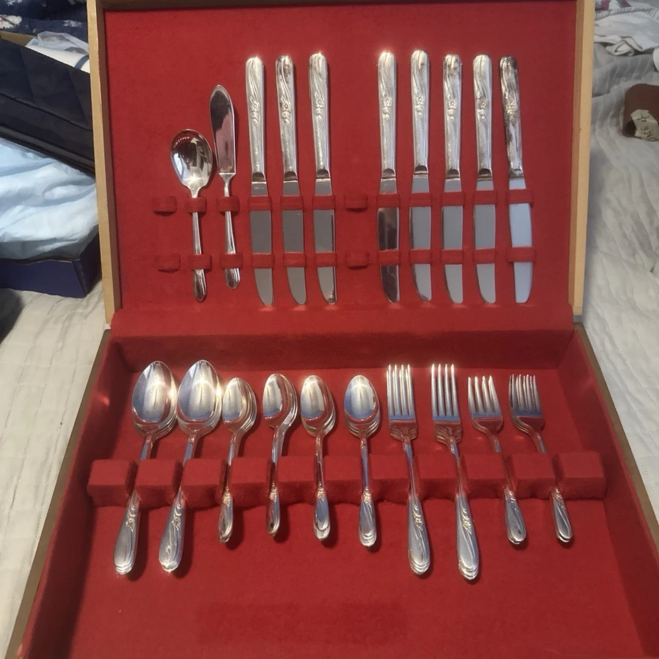 H&T MGF CO Juego de 50 Piezas Plateado Plateado Patrón Flor Prado Foto 1 de 4