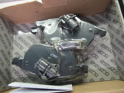 Audi Front Akebono Brake Pads, AA0 698 151C - Image 1 of 4