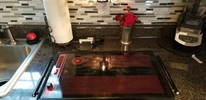 Broil King Electric Hot Counter, Model No. 1450 - Picture 1 of 7