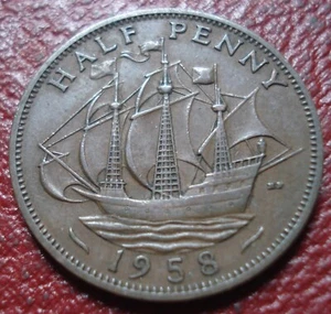 1958 BRITISH HALF PENNY IN FINE-VF CONDITION - Picture 1 of 2