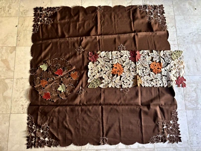 Sam Heydaya, mantel hojas de roble, corredor y círculo Foto 1 de 4