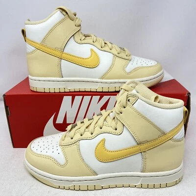 Tenis para mujer Nike Dunk High amarillo pálido dorado blanco vela DD1869-201 Foto 1 de 4
