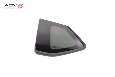 NISSAN ROGUE 2021-2025 TRASERO IZQUIERDO LADO CONDUCTOR CUARTO VENTANA CRISTAL OEM Foto 1 de 4