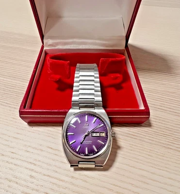 Omega Seamaster Day-Date vintage - raro quadrante viola - Immagine 1 di 4