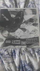 Mint condition Sex Pistols 12" Single. ( With Tea Towel ) - Picture 1 of 4