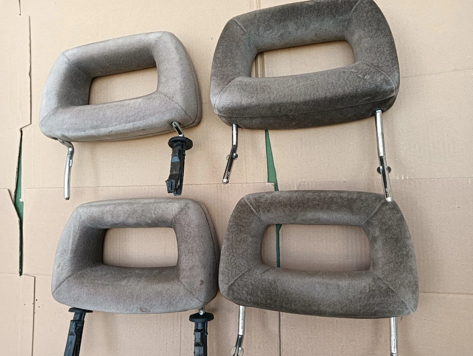 Audi 100 C3 TYP44 SET HEADREST Kopfstütze - Imagen 1 de 4