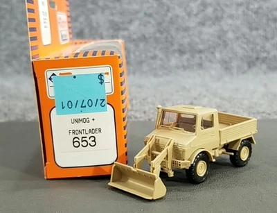 ROCO MINITANKS HO 1:87 653 MB UNIMOG W/FRONTLOADER TAN IOB MADE IN AUSTRIA - Image 1 of 4