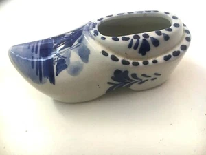 Vintage Hand Painted D.A.I.C Holland Delft Blue Dutch Shoe Figurine 4"Ceramic - Picture 1 of 9