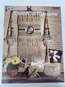 HA56 Moods in Macrame Creative American Crafts Booklet Wall Hanging Planters - Picture 1 of 9