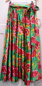Gorgeous Sexy long skirt for women medium new - Picture 1 of 7