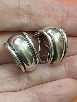 Pendientes James Avery retirados de plata esterlina Christina con poste trasero francés Foto 1 de 4