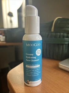 MooGoo Creamy Hydrating Face Cleanser 100ml Hyaluronic Acid Acne Sensitive Skin - Picture 1 of 1