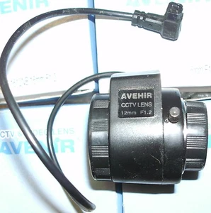 Lente CCTV Avenir Direct Drive Iris F1.2 1/3", 12 mm, montaje CS-Mount Japón. Nuevo en caja - Imagen 1 de 2
