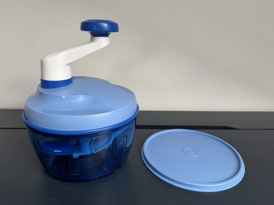 Tupperware Quick Chef blau, Zerkleinerer, Mixer, Rührgerät, Häcksler - Bild 1 von 4