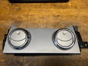05 06 07 08 09 Ford Mustang AC A/C Center Dash Vents Silver Trim Bezel - Bild 1 von 5