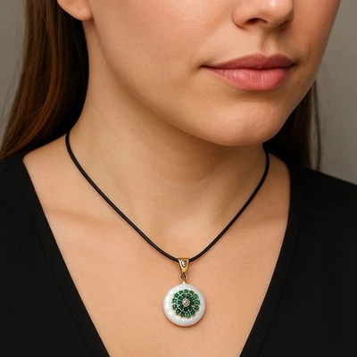 Colgante vintage de diamantes y perlas esmeraldas de oro de 14 quilates joyería fina Foto 1 de 4