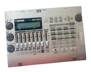 BOSS BR-600 8-Track Digital Multi-Track Recorder USB Connectivity Built-in FX - Picture 1 of 8