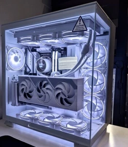 Rtx 5070 + 7800x3d and 32gb ram gaming pc. Gaming BEAST 🔥 - Picture 1 of 3