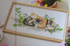 Cross Stitch Chart Only - Adorable Kittens Cats Having A Snooze In The Garden - Picture 1 of 1