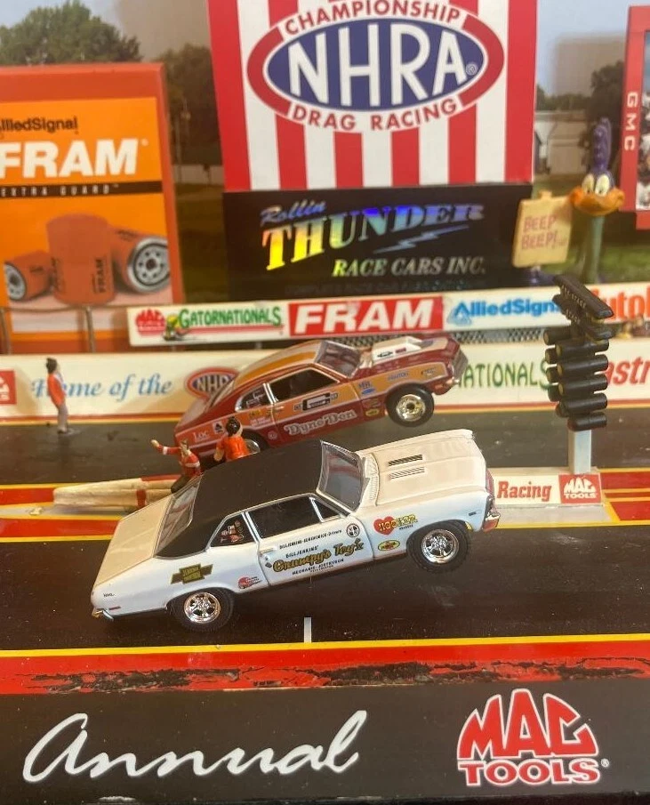 JUGUETE CHEVY SUPER STOCK 1968 BILL JENKINS GRUMPYS NOVA NHRA DRAG RACE LEGEND SUELTO Foto 1 de 4