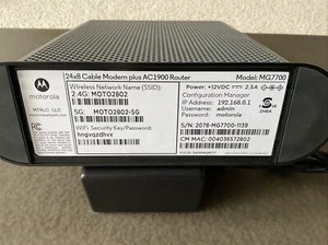 Motorola 24x8 Cable Modem Plus AC1900 Dual Band WiFi Gigabit Router Model MG7700 - Picture 1 of 3