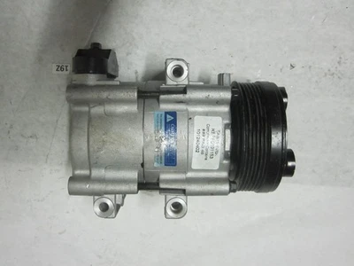 Compresor de aire acondicionado para Ford F-150 2004-2006 Mustang 94-02 Lincoln Town Car 2004-2006 Foto 1 de 4