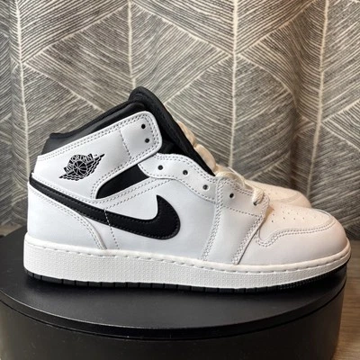 Zapatos para niños grandes Air Jordan 1 Mid (GS) negro-blanco DQ8423-132 7y Foto 1 de 4
