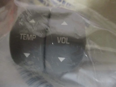 New NOS GM Temp & Volume 12451271 (1)  2001-2002-2003 Buick Park Avenue 12450229 - Image 1 of 2