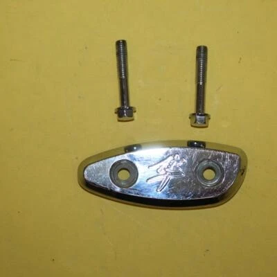 Cubierta de eliminación de espejo retrovisor lateral derecho Suzuki Hayabusa GSX1300R 2003 Foto 1 de 4