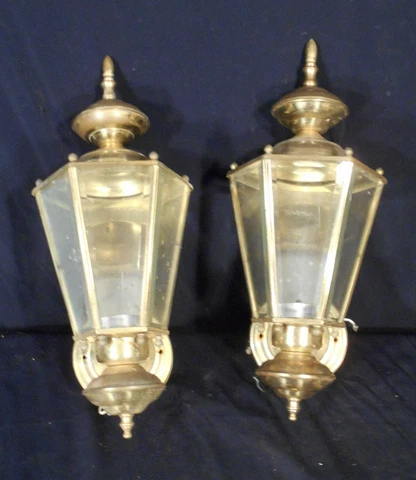 PAIR OF VINTAGE MID CENTURY BRASS EXTERIOR ENTRY SCONCES Cover