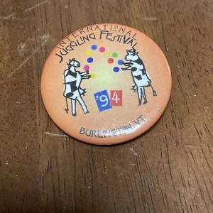 International Juggling Festival pin badge Vintage  1994Burlington Vermont Clown - Picture 1 of 4