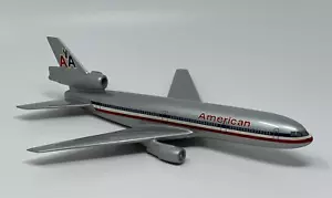Modelo de escritorio vintage Air Jet Advance American Airlines DC-10 escala 1/200. - Imagen 1 de 12