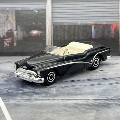 Matchbox 1953 Buick Skylark Convertible Black 2025 1:64 Diecast [13k] - Image 1 of 4