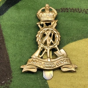 Original British Army WW2 Cap Badge - Labour Corps - Picture 1 of 6