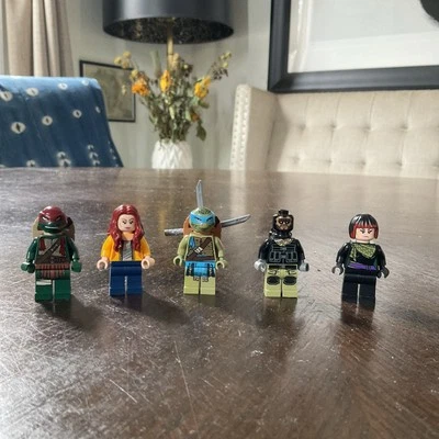 Lego 79116 Teenage Mutant Ninja Turtles Lot Of 5 Minifigures | Free Shipping - Image 1 of 4