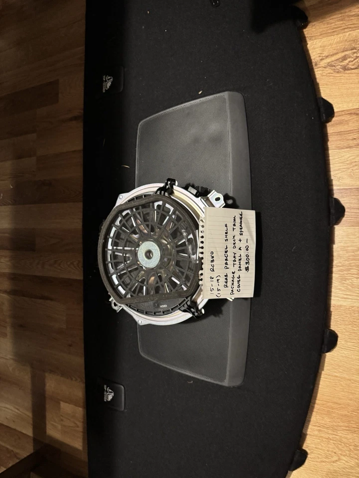 Capa de prateleira traseira Lexus Rc350 2015-2018 preta com alto-falante - Imagem 1 de 1