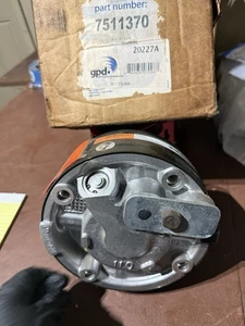 1984-1994 Camaro, Caprice, Firebird, S10, and Trooper AC COMPRESSOR - Picture 1 of 3