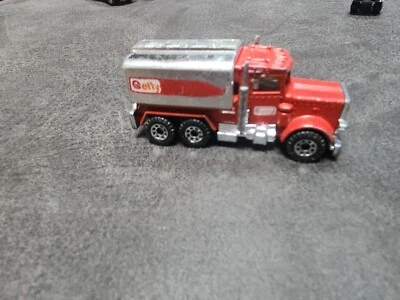 Matchbox Red Peterbuilt "Getty" Gas Fuel  Driver Truck 6 Wheel - Image 1 of 4